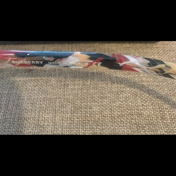 NOT FOR SALE -Beautiful Unique Burberry Glasses - Picture 6 of 6